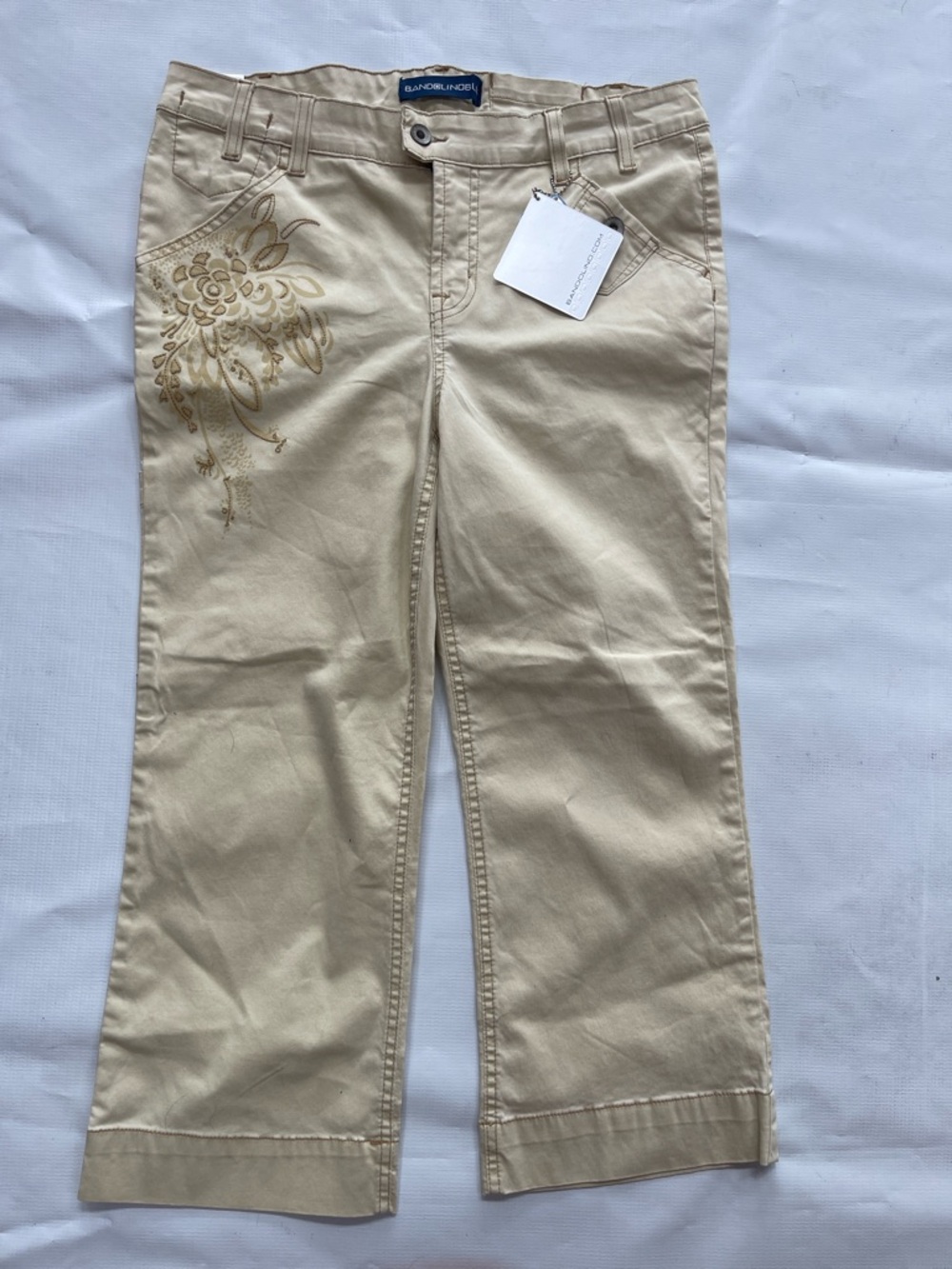Bandolinoblu Denim Capris 
12 petite Stretch 
NWT